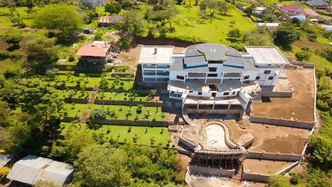 Intercity Property Hub: A Three Storey-Villa for Sale.-3