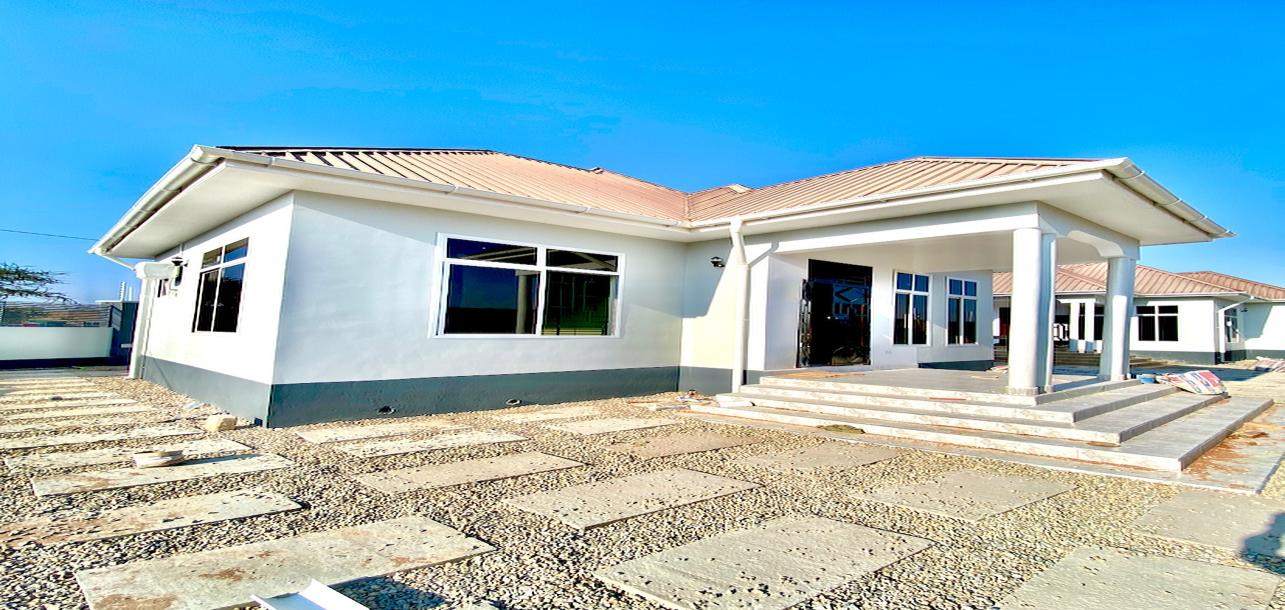 APARTMENTS NZURI ZINAPANGISHWA NZUGUNI-11